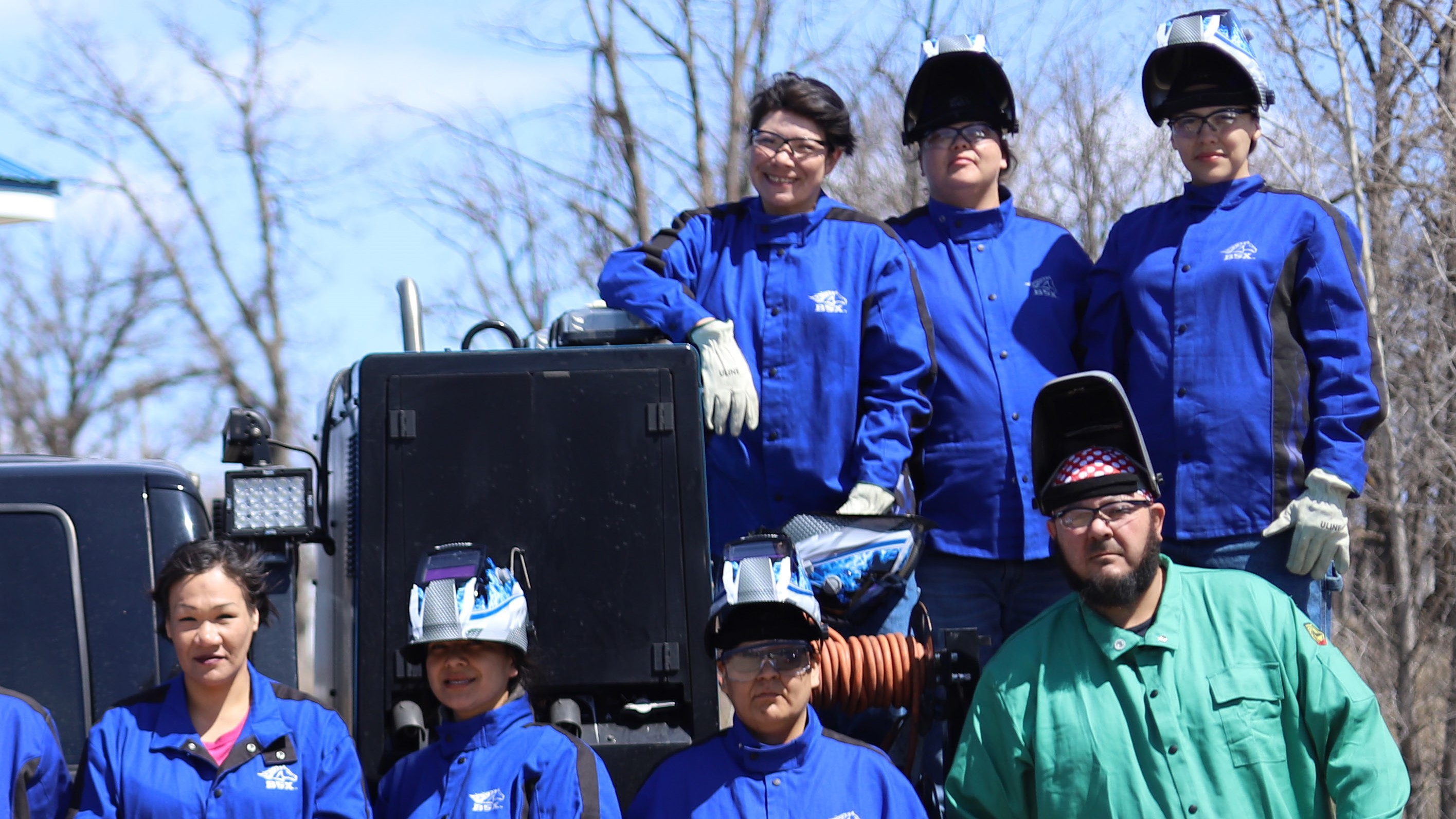 A group of workers part of the Tiwahe Initiative.