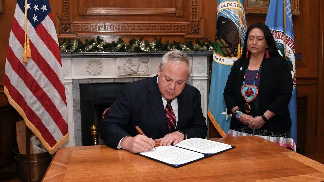 U.S. Secretary of the Interior David Bernhardt signs Secretary’s Order 3377 with Southern Ute Tribal Chairwoman Christine Sage, supporting the updated TERA regulations. Photo Credit: Tami Heilemann, DOI Photographer